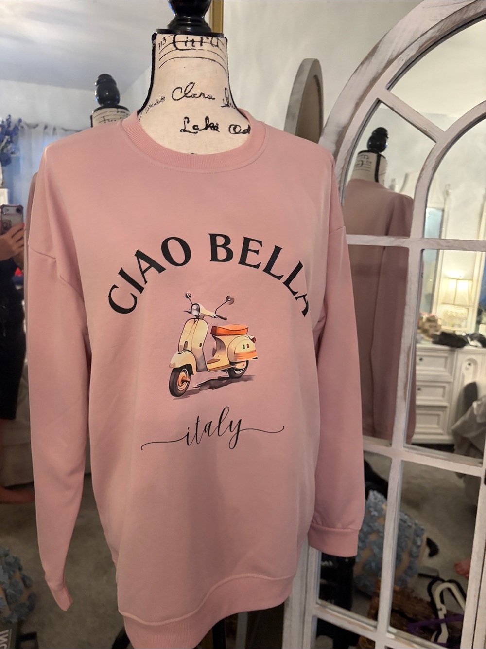 Soft Pink 'Ciao Bella' Graphic Crewneck Sweatshirt